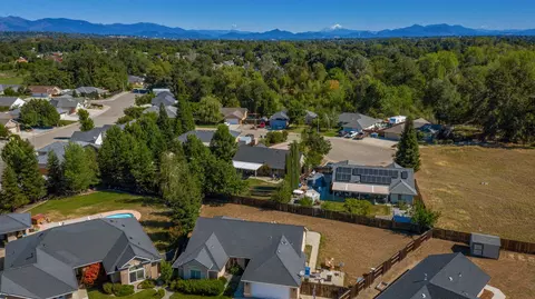2751 Garnet Ct, Redding, CA 96001 photo 62