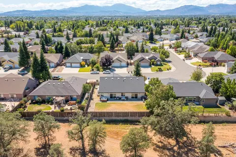 625 San Gabriel St, Redding, CA 96003 photo 30
