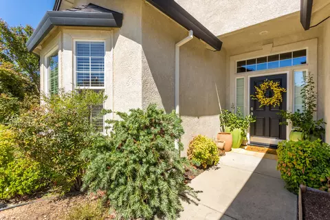 625 San Gabriel St, Redding, CA 96003 photo 4