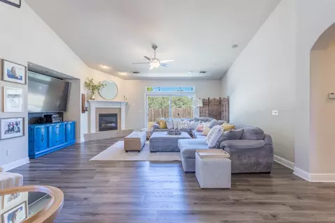 625 San Gabriel St, Redding, CA 96003 photo 6