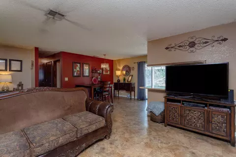 1140 Jaxon Way, Redding, CA 96003 photo 5