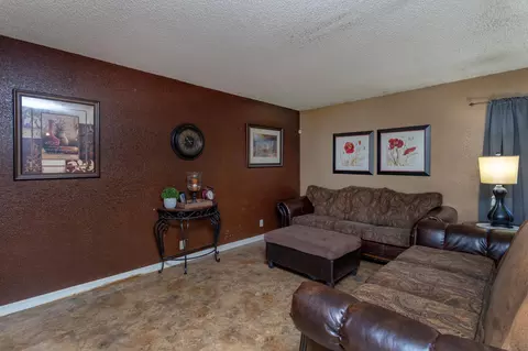 1140 Jaxon Way, Redding, CA 96003 photo 4