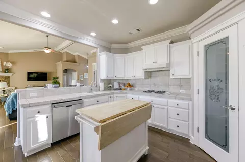 1011 Rollingview Dr, Redding, CA 96003 photo 23
