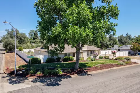 4759 Alta Rico Dr, Redding, CA 96002 photo 5