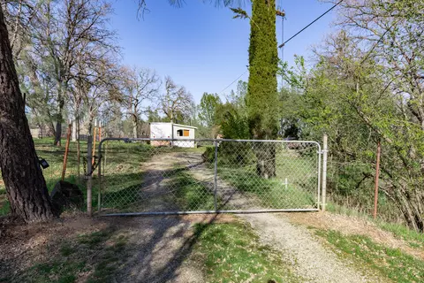 2155 Old Oregon Trl, Redding, CA 96003 photo 17