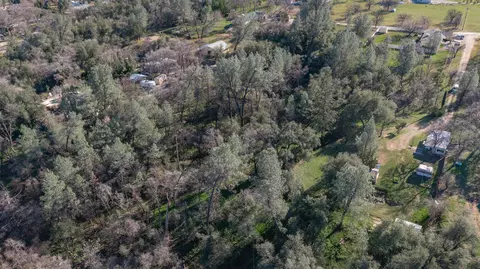 2155 Old Oregon Trl, Redding, CA 96003 photo 3