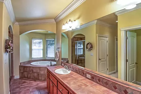 596 El Mango Dr, Redding, CA 96003 photo 27