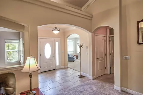 596 El Mango Dr, Redding, CA 96003 photo 5