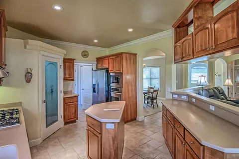 596 El Mango Dr, Redding, CA 96003 photo 20