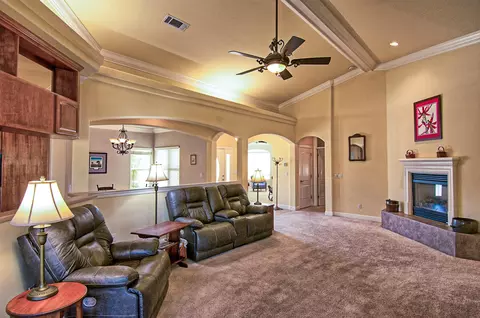 596 El Mango Dr, Redding, CA 96003 photo 6