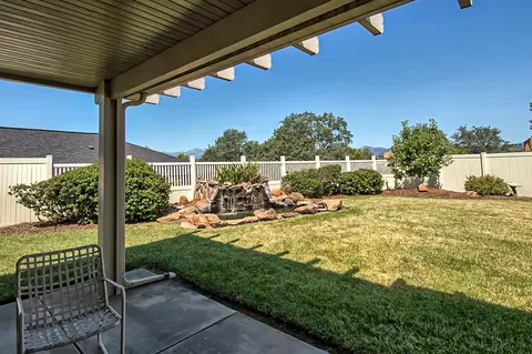 596 El Mango Dr, Redding, CA 96003 photo 42