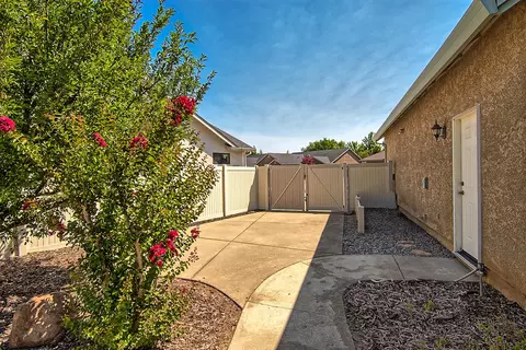 596 El Mango Dr, Redding, CA 96003 photo 50
