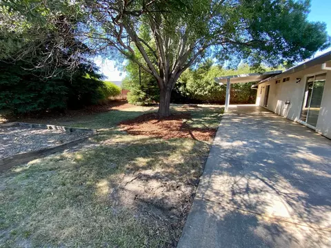 7248 Platinum Way, Redding, CA 96001 photo 9