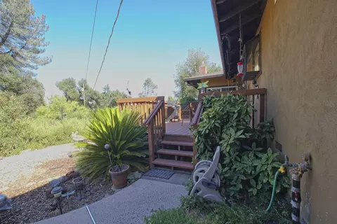8489 Valley View Rd, Redding, CA 96001 photo 11