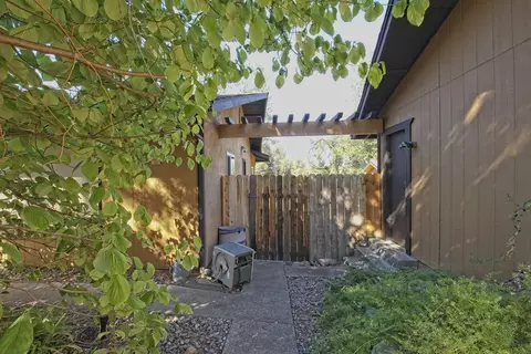 8489 Valley View Rd, Redding, CA 96001 photo 9