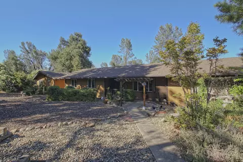 8489 Valley View Rd, Redding, CA 96001 photo 3