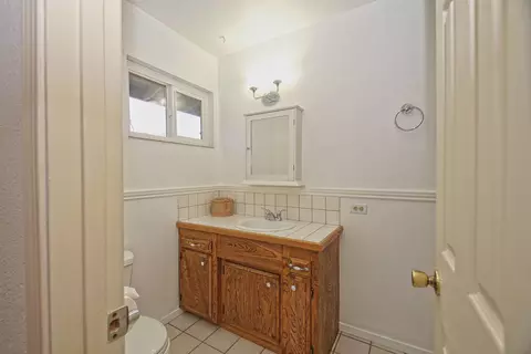 8489 Valley View Rd, Redding, CA 96001 photo 29