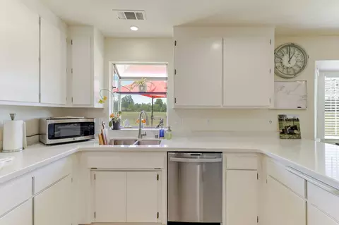 20121 Barn Owl Dr, Redding, CA 96002 photo 11