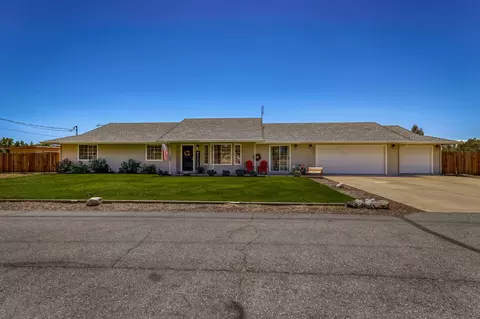 20121 Barn Owl Dr, Redding, CA 96002 photo 2