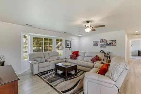20121 Barn Owl Dr, Redding, CA 96002 photo 6