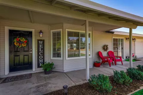 20121 Barn Owl Dr, Redding, CA 96002 photo 1