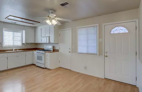 3977 Cirrus St, Redding, CA 96002 photo 3