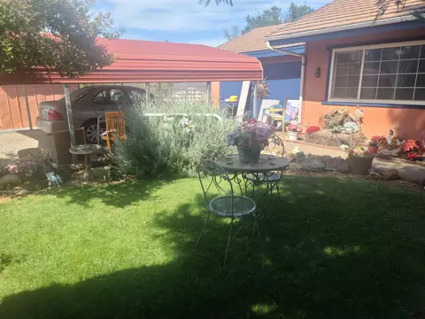 6943 Russell Ln, Redding, CA 96002 photo 17