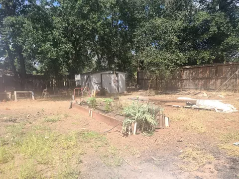 6943 Russell Ln, Redding, CA 96002 photo 8