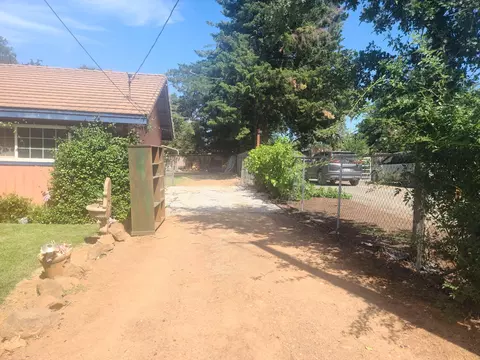 6943 Russell Ln, Redding, CA 96002 photo 14