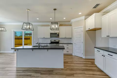 140 Trek Ln, Redding, CA 96003 photo 9