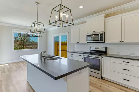 140 Trek Ln, Redding, CA 96003 photo 10