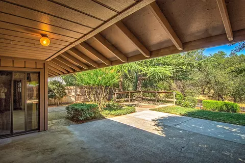 1341 Edgewood Dr, Redding, CA 96003 photo 15