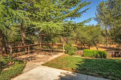1341 Edgewood Dr, Redding, CA 96003 photo 19