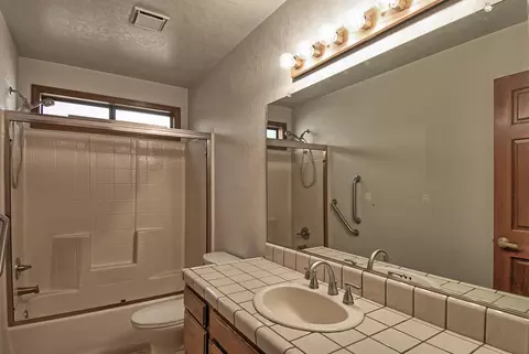 1341 Edgewood Dr, Redding, CA 96003 photo 13