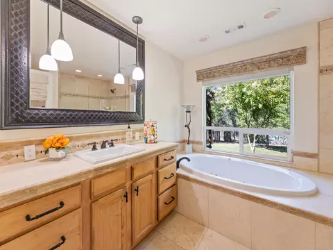 3320 Winding Way, Redding, CA 96003 photo 9