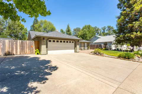 5902 Beaumont Dr, Redding, CA 96003 photo 6