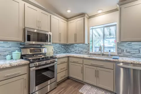5902 Beaumont Dr, Redding, CA 96003 photo 15