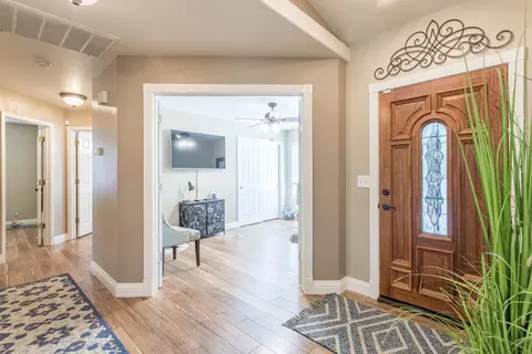 5902 Beaumont Dr, Redding, CA 96003 photo 11