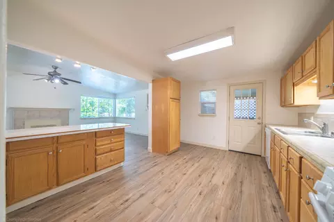 2859 Victor Ave, Redding, CA 96002 photo 14
