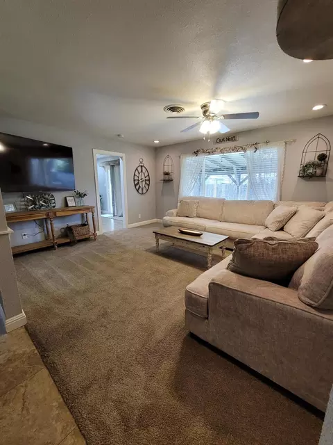 2027 Meadowbrook Dr, Redding, CA 96001 photo 21