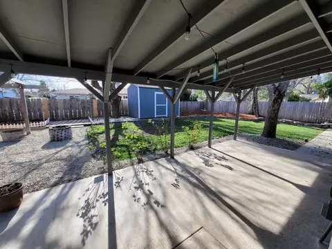 2027 Meadowbrook Dr, Redding, CA 96001 photo 18