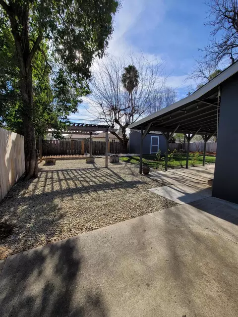 2027 Meadowbrook Dr, Redding, CA 96001 photo 14