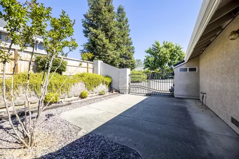 318 River Park Dr, Redding, CA 96003 photo 24
