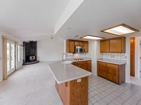 318 River Park Dr, Redding, CA 96003 photo 6