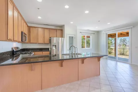 3838 Palm Springs Dr, Redding, CA 96002 photo 5