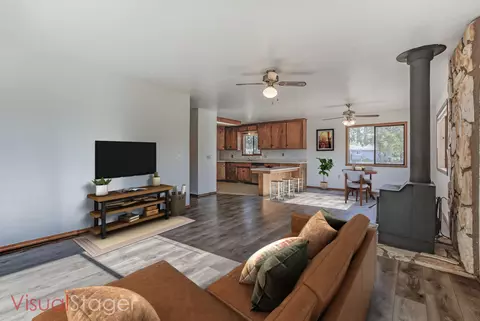 156 Trinity Ave, Red Bluff, CA 96080 photo 3