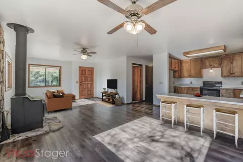 156 Trinity Ave, Red Bluff, CA 96080 photo 2