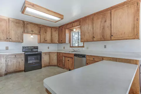 156 Trinity Ave, Red Bluff, CA 96080 photo 12