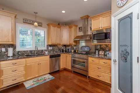 4576 Alta Saga Dr, Redding, CA 96002 photo 8