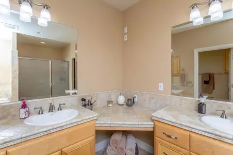 4576 Alta Saga Dr, Redding, CA 96002 photo 16
